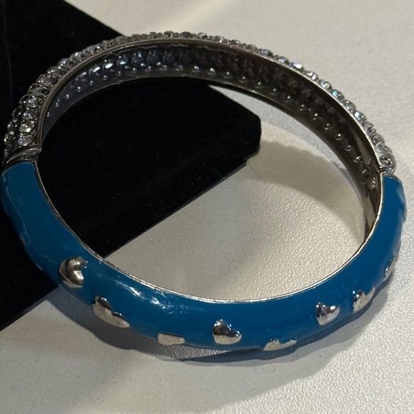 Blue Enamel Bangle Bracelet Silver Hearts Rhinestone Hinged Sparkly Jewelry - Picture 1 of 5